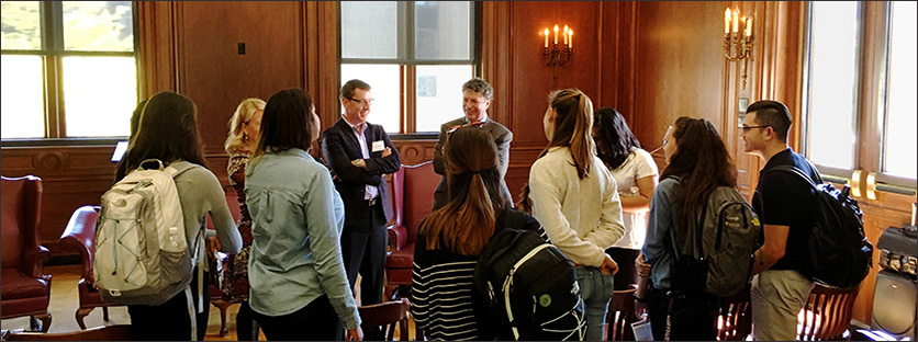 Students meeting with alumni